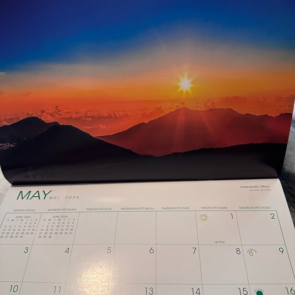 124. Hawaii 2026 Twelve-Month Wall Calendar - Picture 3 of 6